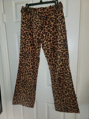 Suzanne Somers Leopard Velvet Pants 🩷